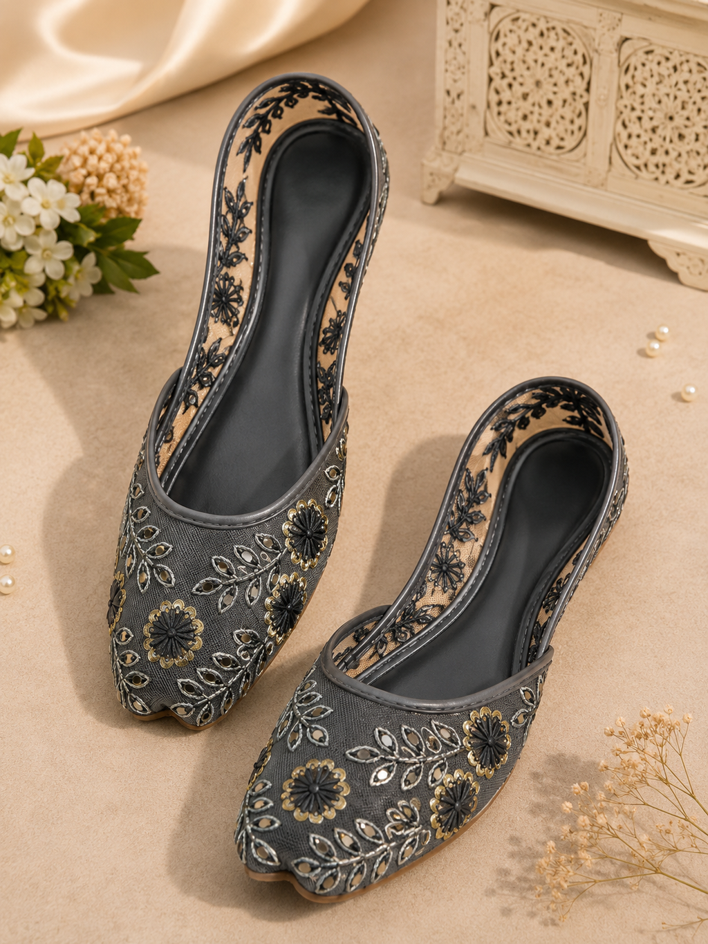 Floral Embroidered Pumpy