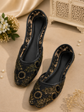 Floral Embroidered Pumpy