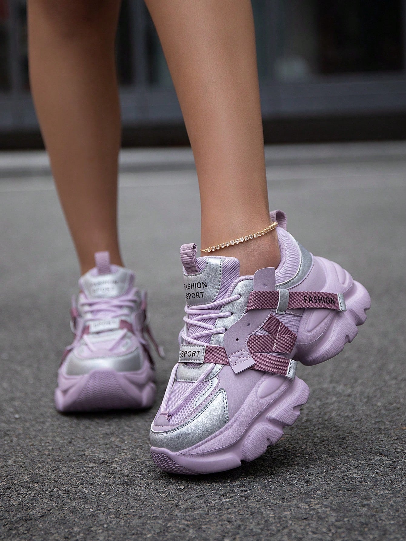 Low-Top Pink Chunky Sneakers