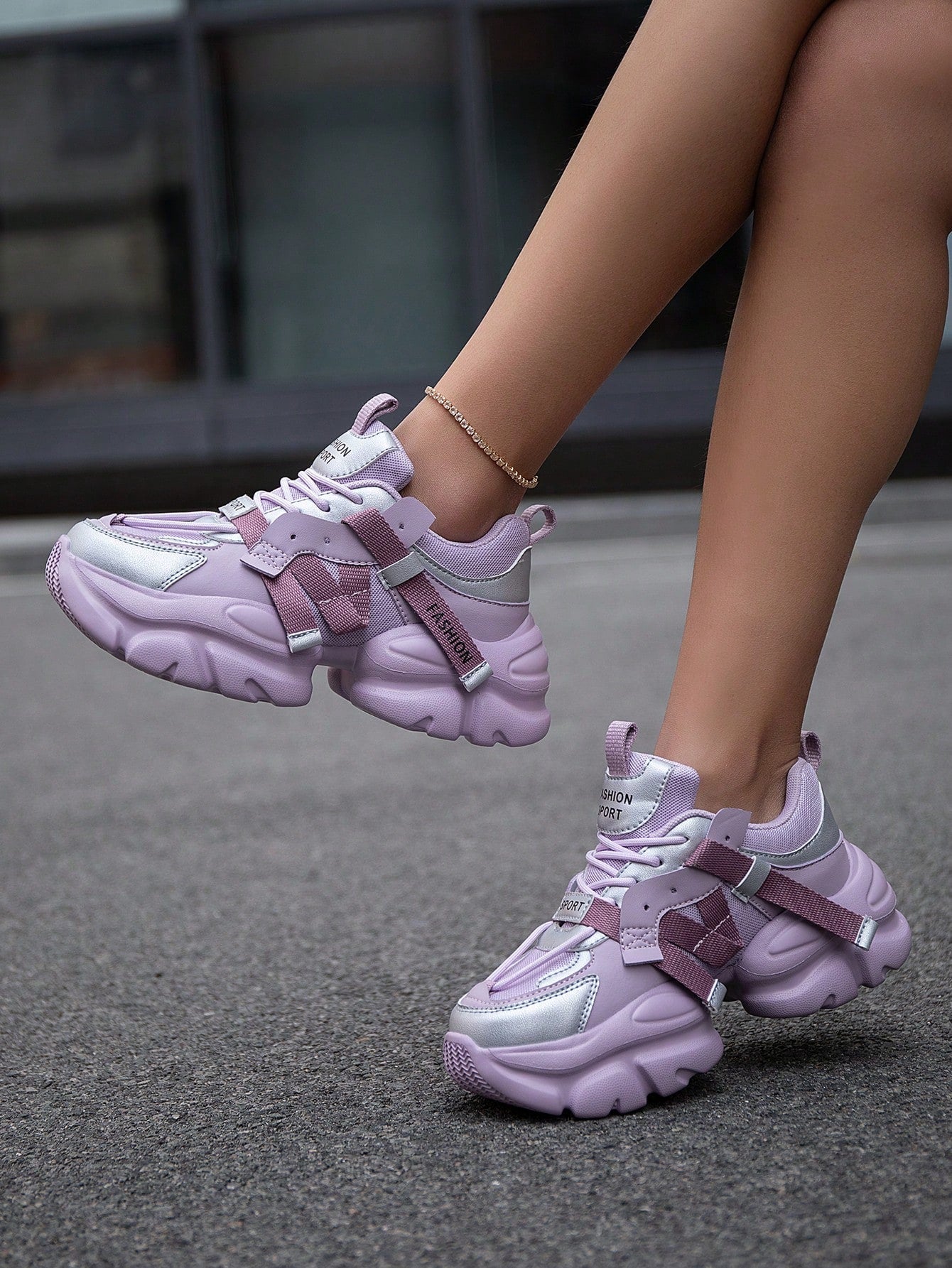 Low-Top Pink Chunky Sneakers
